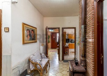 Hall / corridoio - Casa semi indipendente Via Cartesio
 
4, San Giovanni la Punta - foto 32