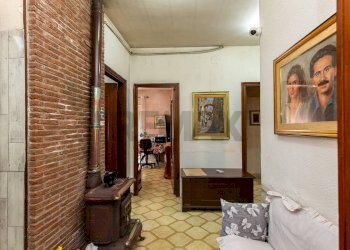 Hall / corridoio - Casa semi indipendente Via Cartesio
 
4, San Giovanni la Punta - foto 33