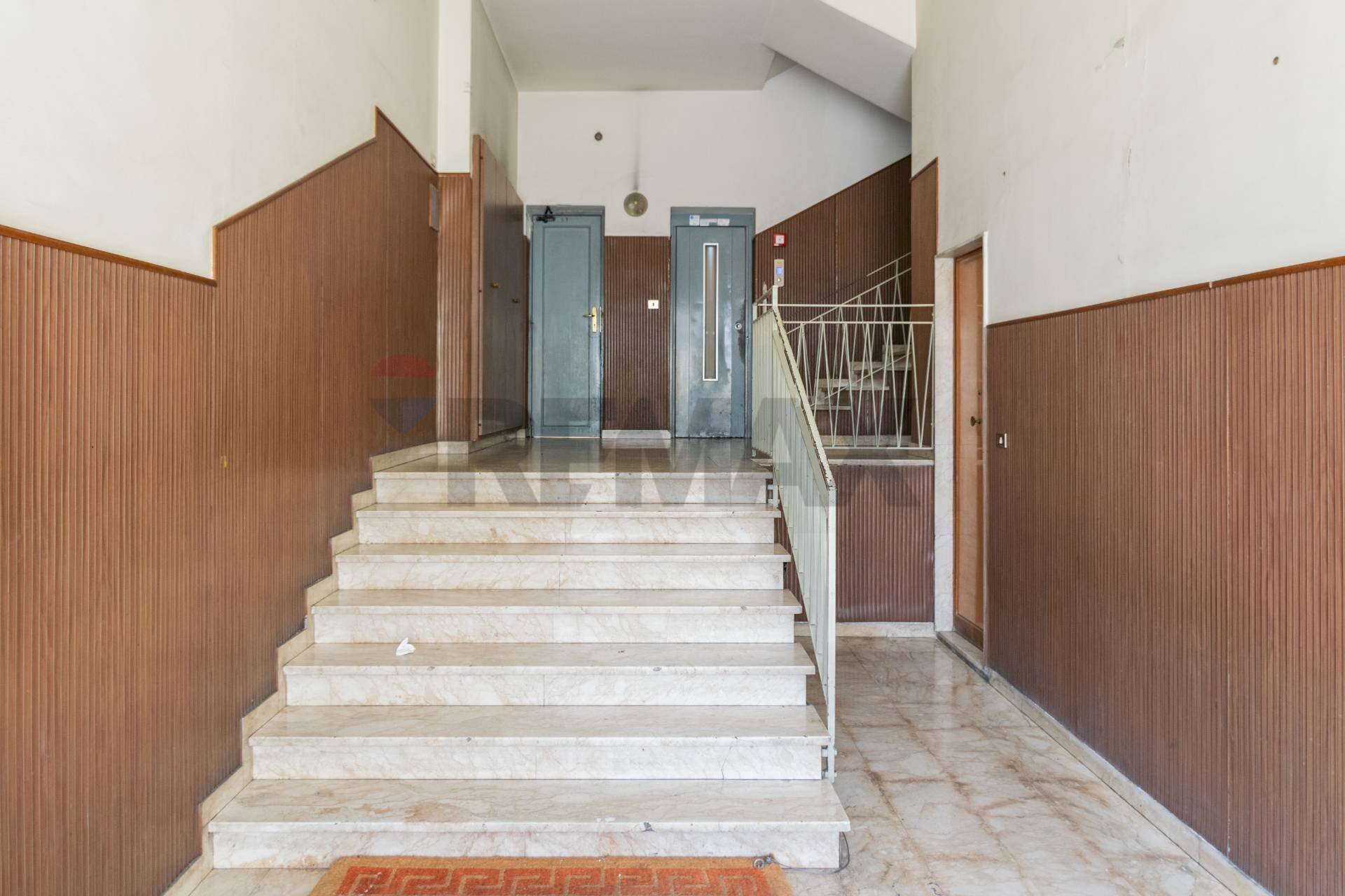 Ricezione / Lobby - Quadrilocale Leonardo Da Vinci
33, Acireale - foto 2