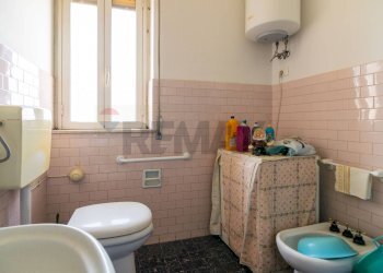 Bagno - Quadrilocale Leonardo Da Vinci
 
33, Acireale - foto 12