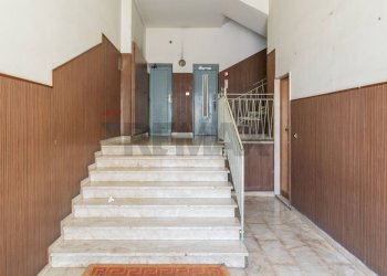 Ricezione / Lobby - Quadrilocale Leonardo Da Vinci
 
33, Acireale - foto 20