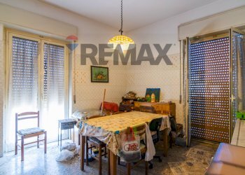 Sala da pranzo - Four-room apartment Leonardo Da Vinci
 
33, Acireale - photo 4