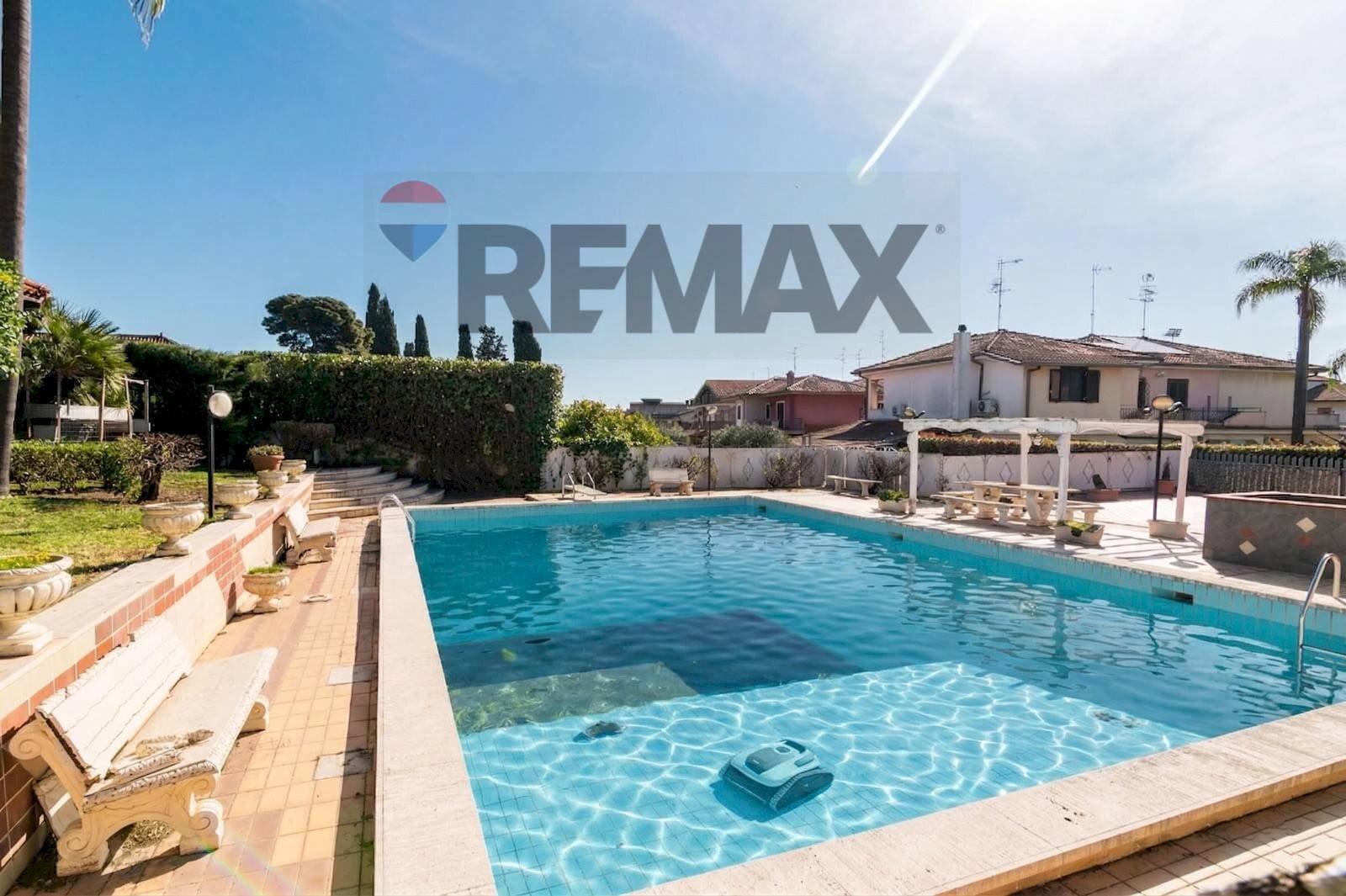 Piscina - Villa via Giovanni Pascoli
 
12, Aci Sant'Antonio - foto 3