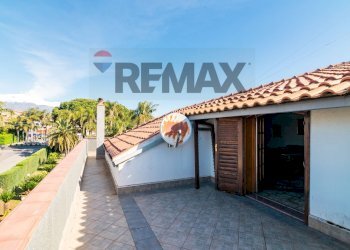 Terrazza - Villa via Giovanni Pascoli
 
12, Aci Sant'Antonio - foto 9