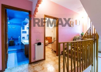 Hall / corridoio - Villa via Giovanni Pascoli
 
12, Aci Sant'Antonio - foto 19