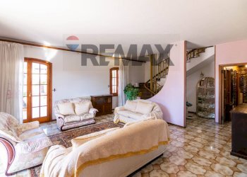 Soggiorno - Villa via Giovanni Pascoli
 
12, Aci Sant'Antonio - foto 29