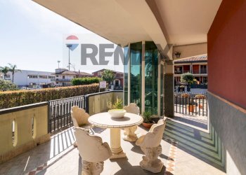 Balcone - Villa via Giovanni Pascoli
 
12, Aci Sant'Antonio - foto 34