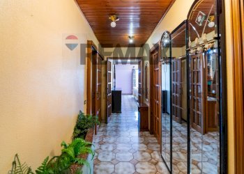 Hall / corridoio - Villa via Giovanni Pascoli
 
12, Aci Sant'Antonio - foto 35