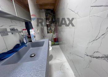 Bagno - Commercial Activity Via Vittorio Emanuele II, Catania - photo 8
