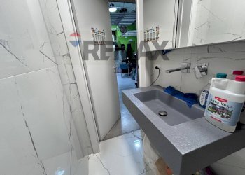 Bagno - Commercial Activity Via Vittorio Emanuele II, Catania - photo 9