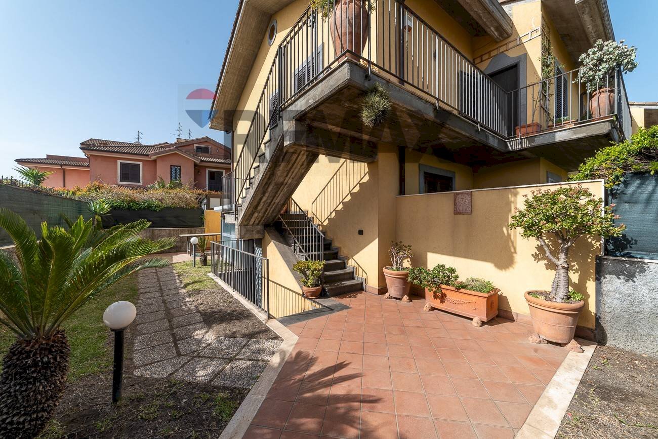 Terrazza - Villa VIA GIOVANNI GRASSO
 
35, San Gregorio di Catania - foto 2