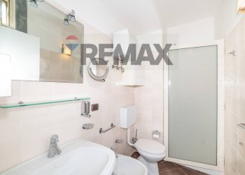 Bagno - Villa VIA GIOVANNI GRASSO
 
35, San Gregorio di Catania - foto 32
