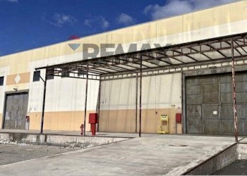 Edificio all\'aperto - Capannone Via Passo Del Fico
 
sn, Catania - foto 3