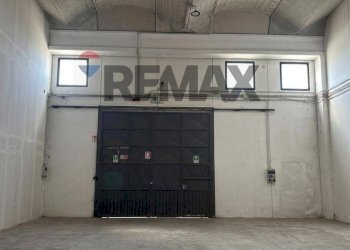 Edificio all\'aperto - Capannone Via Passo Del Fico
 
sn, Catania - foto 10