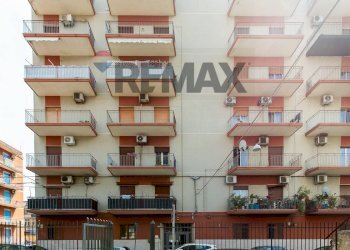Edificio all\'aperto - Apartment Via Fra' Liberato
 
14, Catania - photo 2