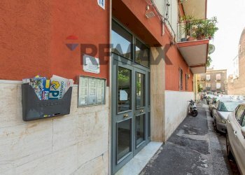 Edificio all\'aperto - Apartment Via Fra' Liberato
 
14, Catania - photo 3