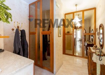 Hall / corridoio - Apartment Via Fra' Liberato
 
14, Catania - photo 9