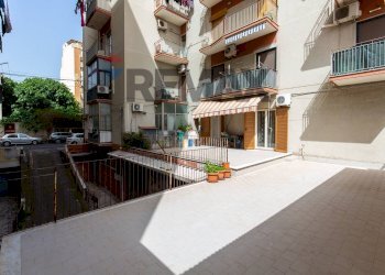 Edificio all\'aperto - Apartment Via Fra' Liberato
 
14, Catania - photo 22
