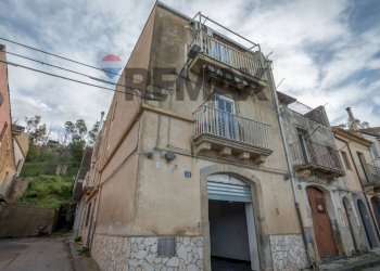 Edificio all\'aperto - Casa indipendente Via Silva
 
2, Caltagirone - foto 4