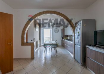 Sala da pranzo - Casa indipendente Via Silva
 
2, Caltagirone - foto 11