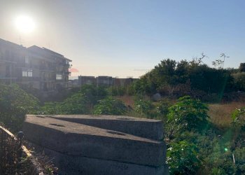 Edificio all\'aperto - Terreno agricolo via cubisia
 
snc, Aci Catena - foto 1