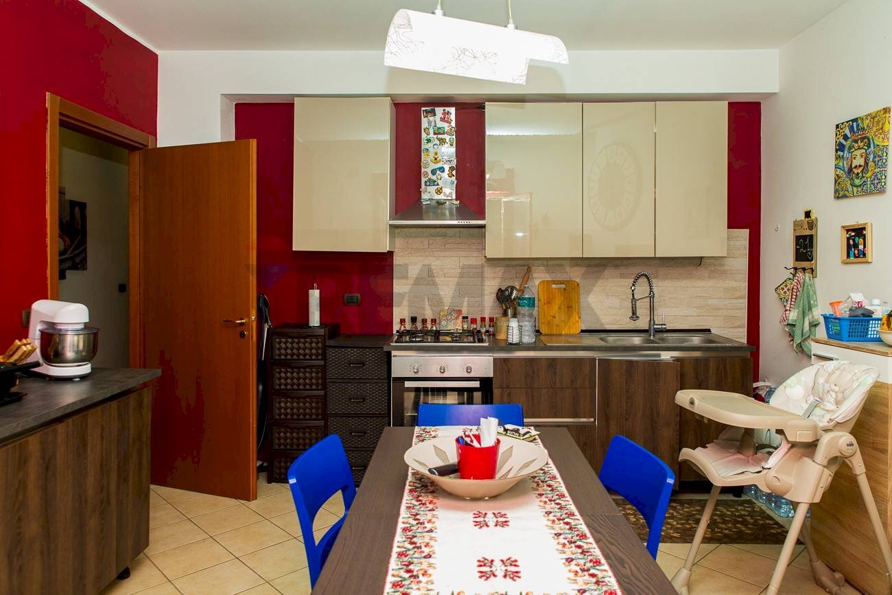 Cucina - Trilocale Via Badia
 
3, Catania - foto 1