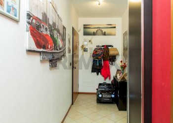 Hall / corridoio - Three-room apartment Via Badia
 
3, Catania - photo 3