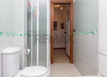 Bagno - Three-room apartment Via Badia
 
3, Catania - photo 8
