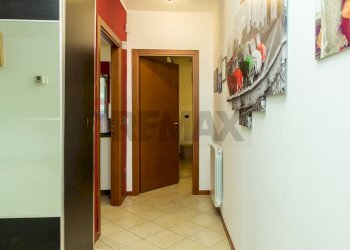 Hall / corridoio - Three-room apartment Via Badia
 
3, Catania - photo 9