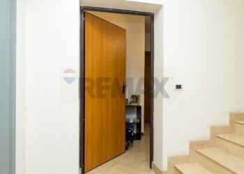 Scale - Three-room apartment Via Badia
 
3, Catania - photo 20