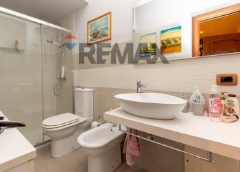 Bagno - Villa Via A. Muratori Ludovico
 
10/D, Trecastagni - foto 12