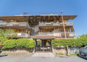 Edificio all\'aperto - Bilocale Ciampino - foto 24