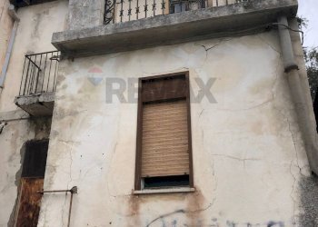 Casa all\'aperto - Casa indipendente Via Ernesto Cianciolo
 
190, Messina - foto 8