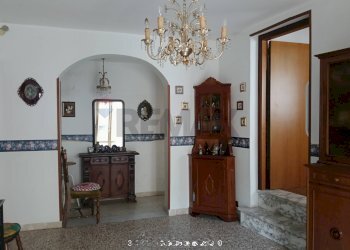 Hall / corridoio - Casa indipendente Via San Pietro
 
170, Enna - foto 8