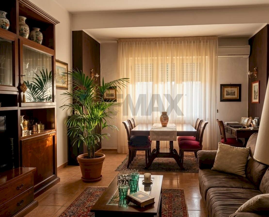 Sala da pranzo - Appartamento Via Libertà
 
115, Enna - foto 1