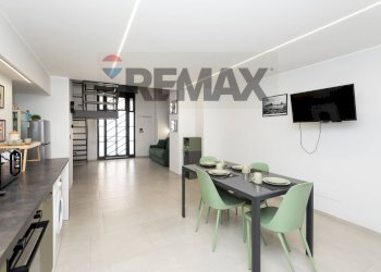 Sala da pranzo - Casa indipendente Via Rodi
 
26, Catania - foto 11