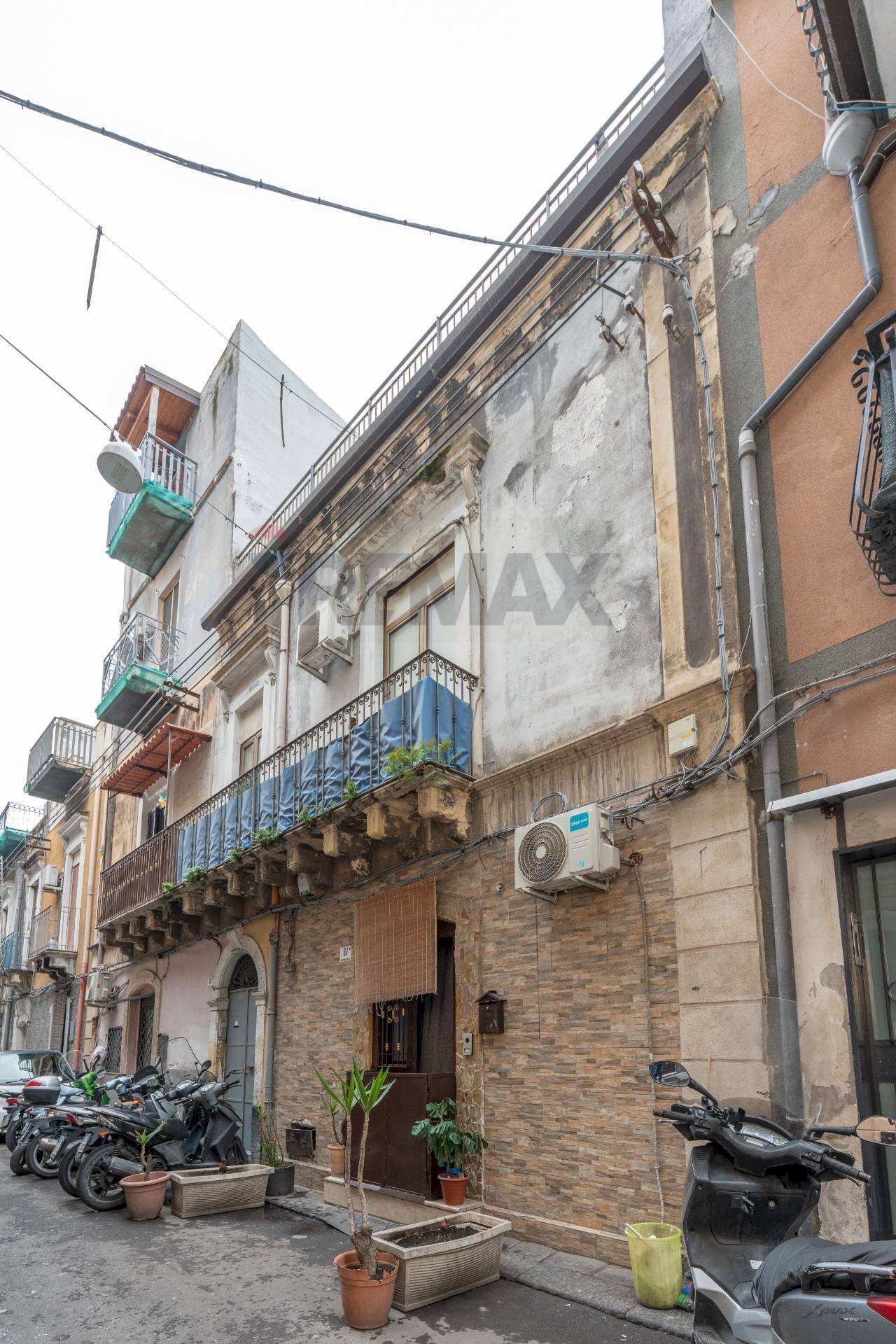 Edificio all\'aperto - Bilocale Via Trovatelli
 
65, Catania - foto 1