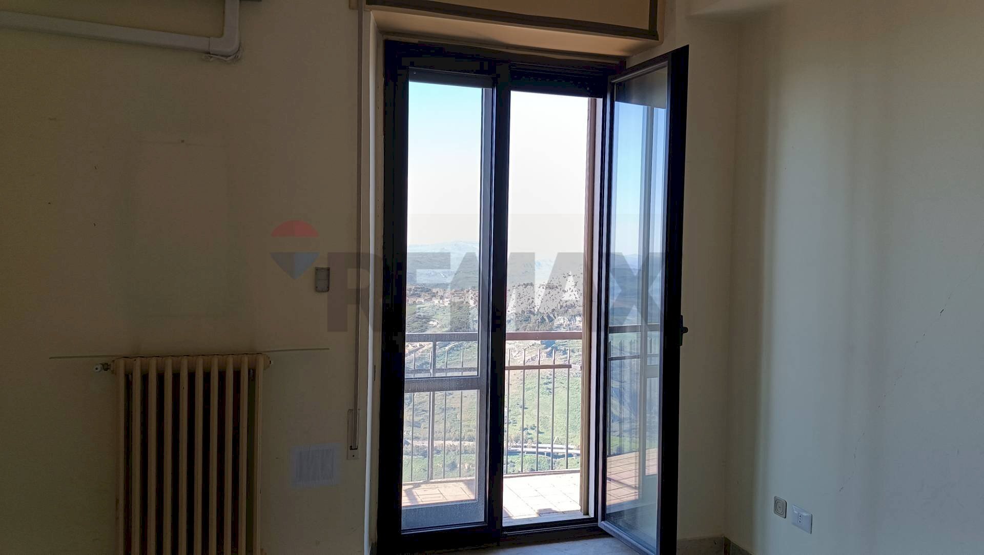 Stanza vuota - Appartamento Corso Sicilia
 
73, Enna - foto 1