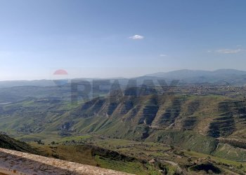 Vista delle montagne - Appartamento Corso Sicilia
 
73, Enna - foto 12