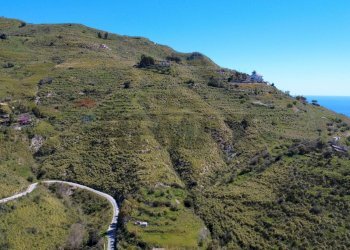 Vista delle montagne - Terreno edificabile CONTRADA GRIMAUDO, Castelmola - foto 2