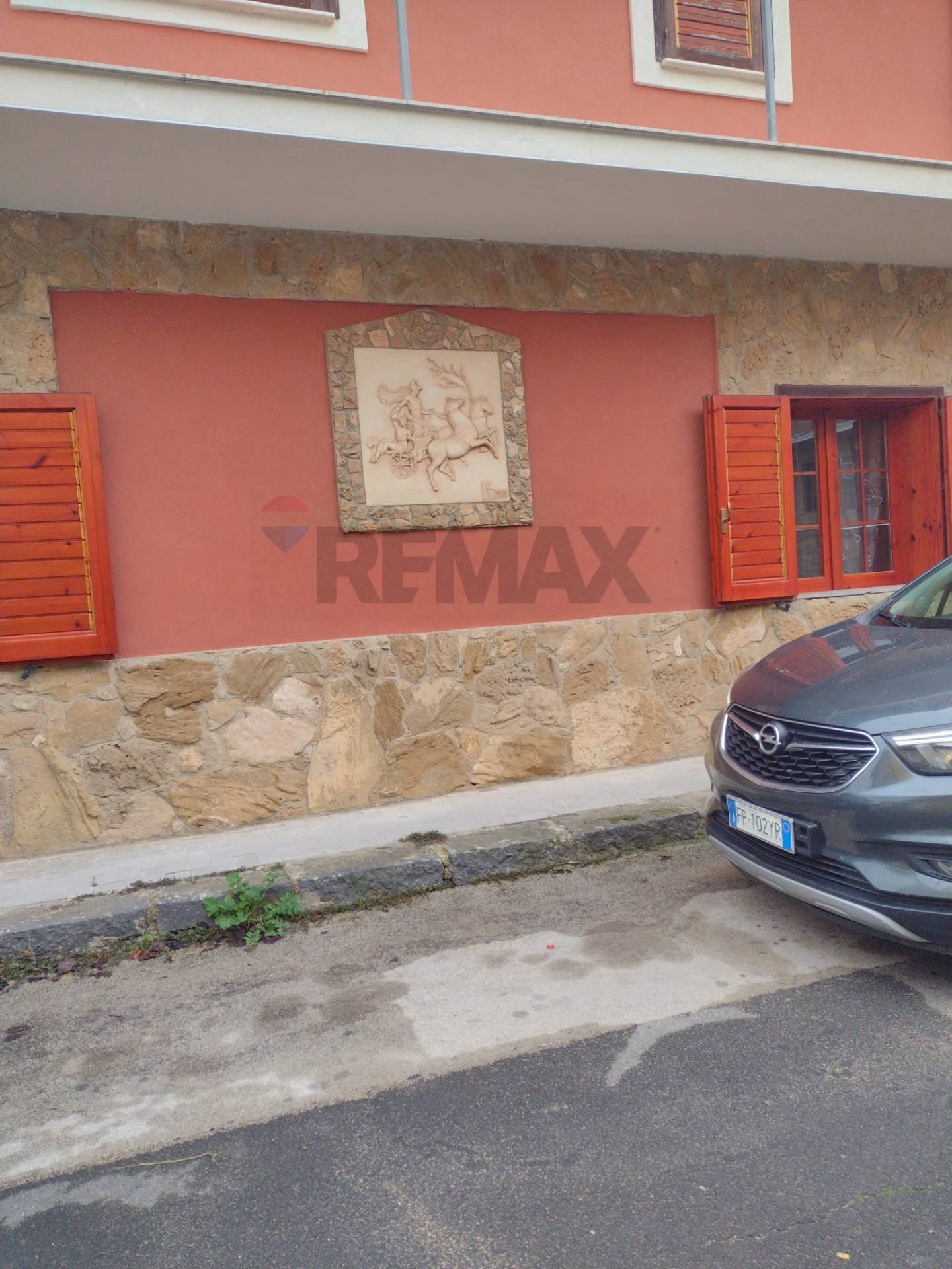 Edificio all\'aperto - Appartamento Via Tenente Salv. Li Moli
 
44, Mirabella Imbaccari - foto 1