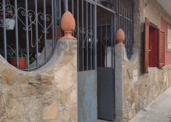 Edificio all\'aperto - Appartamento Via Tenente Salv. Li Moli
 
44, Mirabella Imbaccari - foto 2