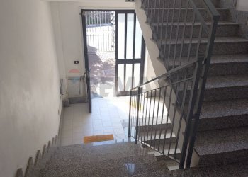 Scale - Bilocale Via bellini
 
71/B, Piedimonte Etneo - foto 10