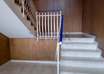 Scale - Trilocale Via zia lisa
 
117, Catania - foto 12