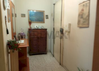 Hall / corridoio - Trilocale Via zia lisa
 
117, Catania - foto 38