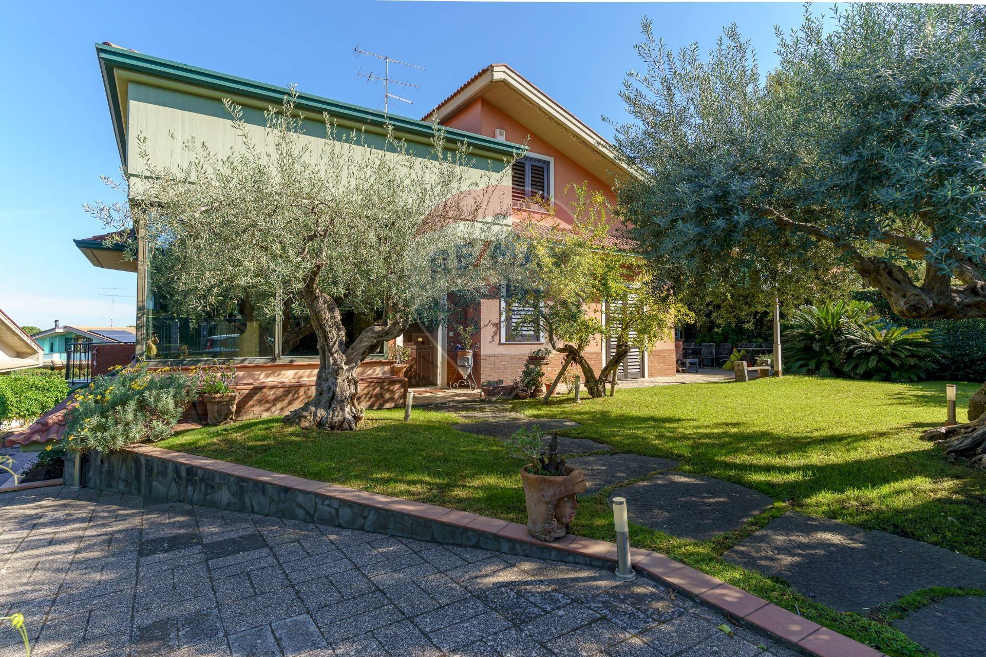 Casa all\'aperto - Villa Tropea
 
13-9, Aci Sant'Antonio - foto 1