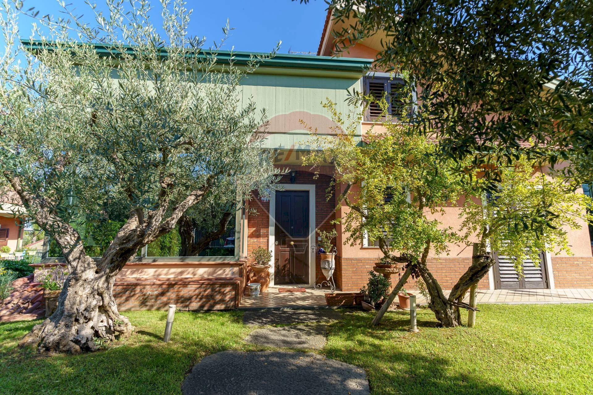 Casa all\'aperto - Villa Tropea
 
13-9, Aci Sant'Antonio - foto 2