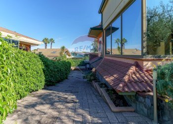 Casa all\'aperto - Villa Tropea
 
13-9, Aci Sant'Antonio - foto 4