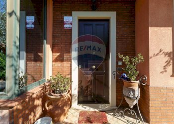 Terrazza - Villa Tropea
 
13-9, Aci Sant'Antonio - foto 8