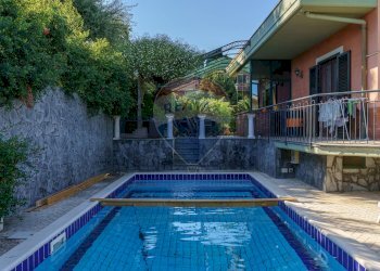 Piscina - Villa Tropea
 
13-9, Aci Sant'Antonio - foto 18